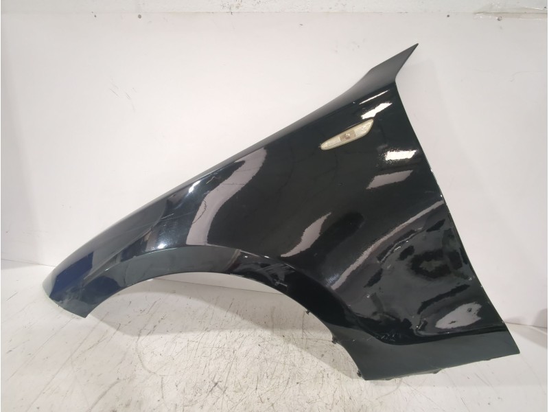 Recambio de aleta delantera izquierda para bmw 1 (e87) 120 d referencia OEM IAM 41357133227  