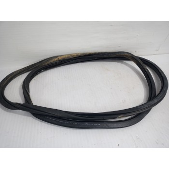 Recambio de goma contorno para volkswagen touran (5t1) advance bmt referencia OEM IAM 5TA867912B  