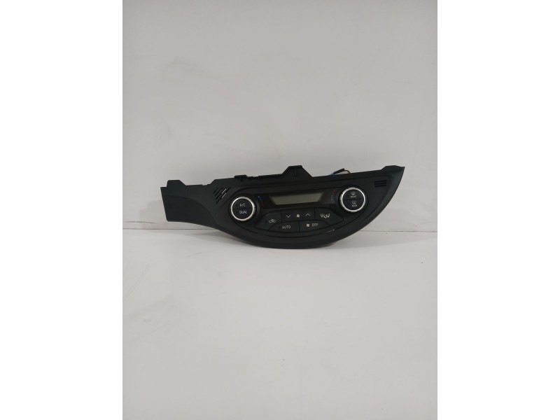 Recambio de mando calefaccion / aire acondicionado para toyota yaris active referencia OEM IAM 559000D810  