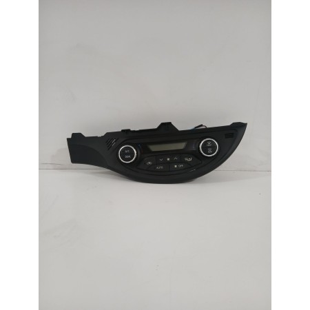 Recambio de mando calefaccion / aire acondicionado para toyota yaris active referencia OEM IAM 559000D810  