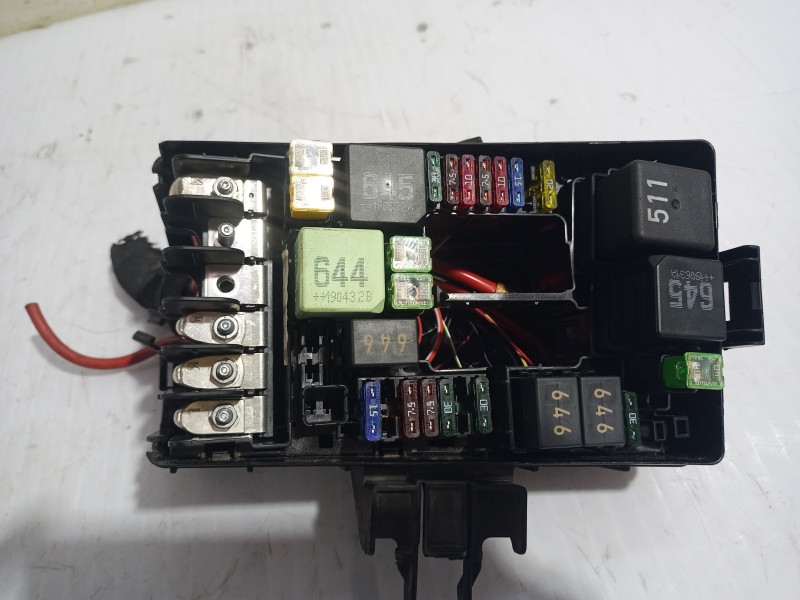Recambio de caja reles / fusibles para volkswagen golf vii lim. (5g1) comfortline bluemotion referencia OEM IAM 5Q0907361  