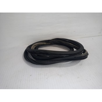 Recambio de goma contorno para volkswagen touran (5t1) advance bmt referencia OEM IAM 5TA867913B  