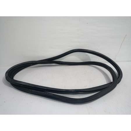 Recambio de goma contorno para volkswagen touran (5t1) advance bmt referencia OEM IAM 5TA867914B  