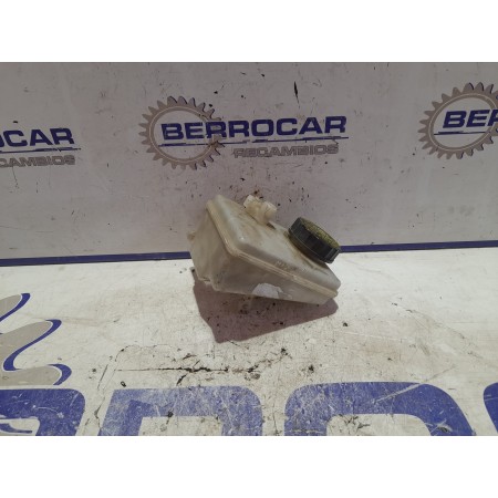 Recambio de bote liquido direccion para toyota yaris (ncp1/nlp1/scp1) 1.0 cat referencia OEM IAM O103949  