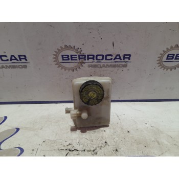Recambio de bote liquido direccion para toyota yaris (ncp1/nlp1/scp1) 1.0 cat referencia OEM IAM O103949  