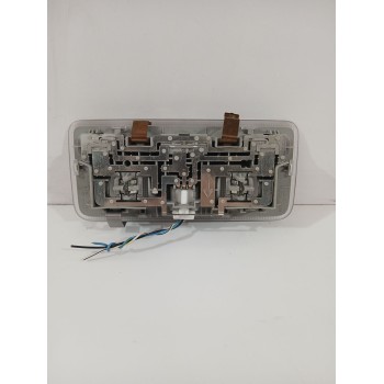 Recambio de luz interior para toyota yaris active referencia OEM IAM 812600D070  