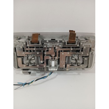 Recambio de luz interior para toyota yaris active referencia OEM IAM 812600D070  