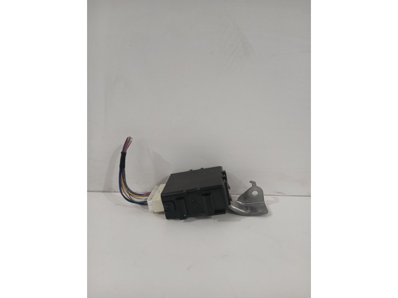 Recambio de modulo electronico para toyota yaris active referencia OEM IAM 859400D030  