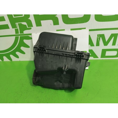 Recambio de filtro aire para kia carnival 2.9 crdi cat referencia OEM IAM 281104D400  