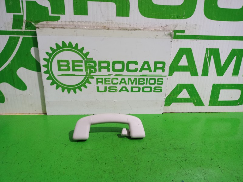 Recambio de asidero techo trasero izquierdo para volkswagen t-roc (d11) basis referencia OEM IAM 2G0857643  