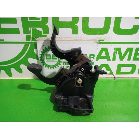 Recambio de pedalera para fiat bravo (198) 1.9 dynamic multijet referencia OEM IAM 3801920006  