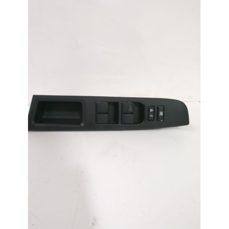 Recambio de mando elevalunas delantero izquierdo para toyota yaris active referencia OEM IAM 742320D720  
