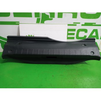 Recambio de molduras traseras para peugeot 508 active referencia OEM IAM 9686371977  