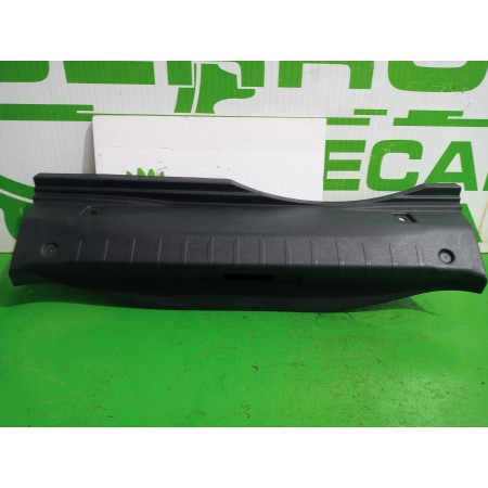 Recambio de molduras traseras para peugeot 508 active referencia OEM IAM 9686371977  