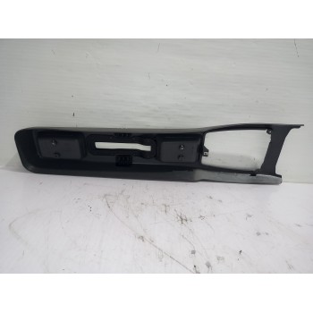 Recambio de consola central para ford sierra berlina brillant referencia OEM IAM 6509774  