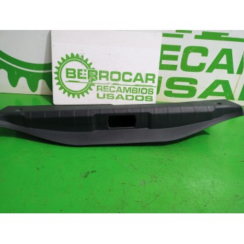Recambio de molduras traseras para peugeot 508 active referencia OEM IAM 9686371977  