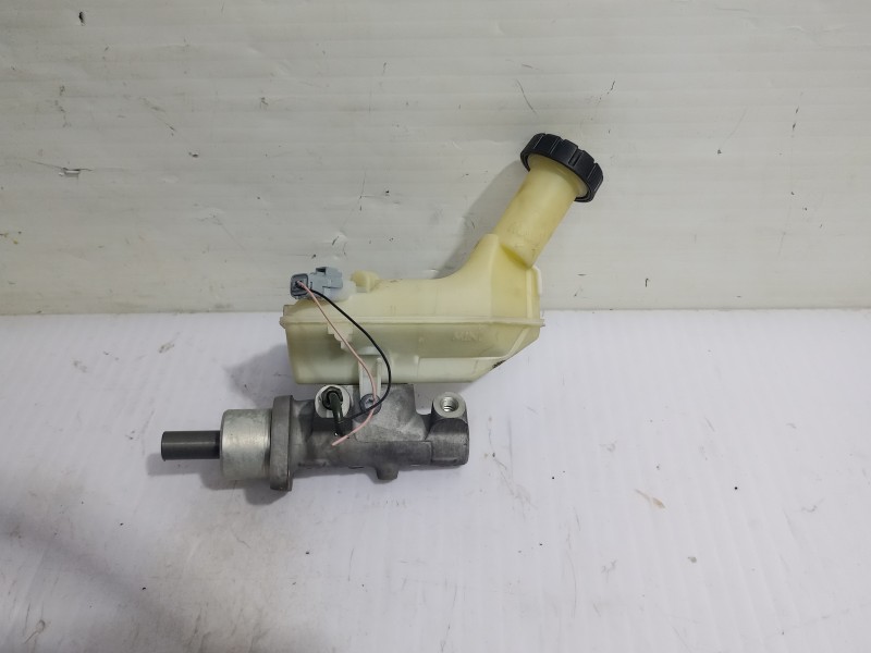 Recambio de bomba freno para nissan micra (k12e) acenta referencia OEM IAM 46010AX701  