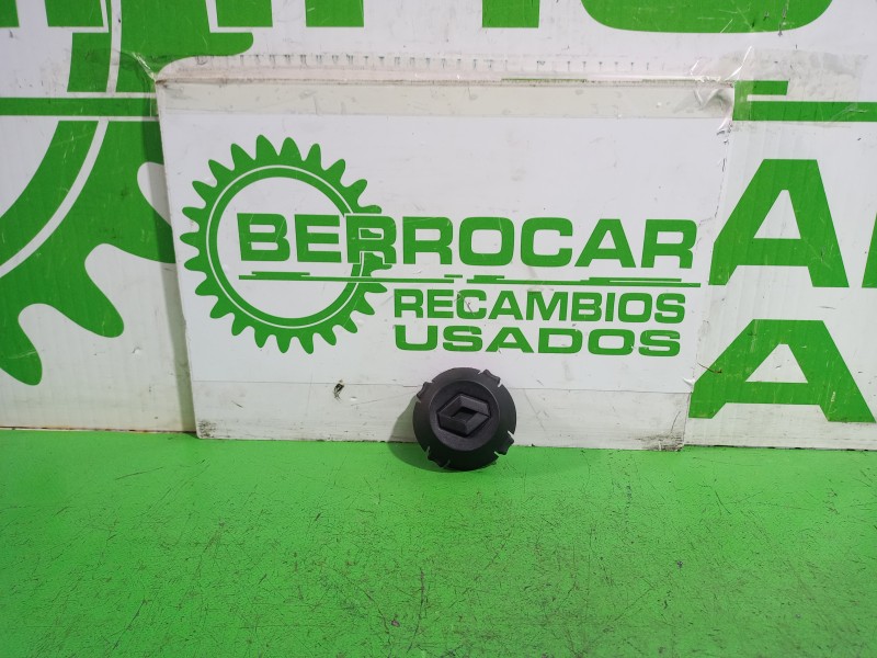 Recambio de tapacubos para renault kangoo (f/kc0) expression referencia OEM IAM 770043816  