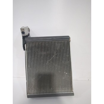 Recambio de evaporador aire acondicionado para toyota yaris active referencia OEM IAM 885010D490  