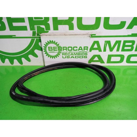 Recambio de goma contorno para volkswagen t-roc (d11) basis referencia OEM IAM 2GA867912B  