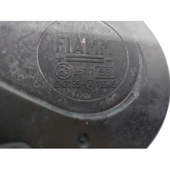 Recambio de claxon para ford sierra berlina brillant referencia OEM IAM E335717  