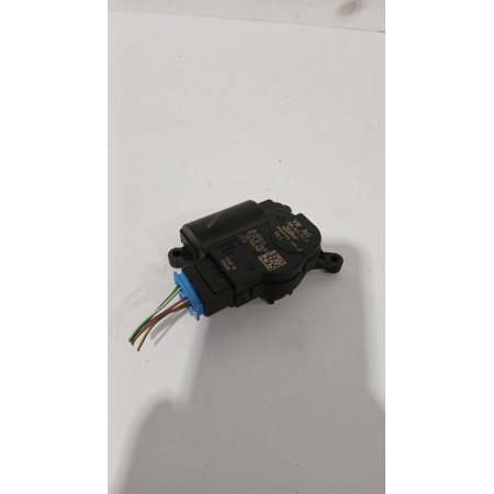 Recambio de motor apertura trampilla para volkswagen t-cross (c11, d31) 1.0 tsi referencia OEM IAM 2Q0907511F  