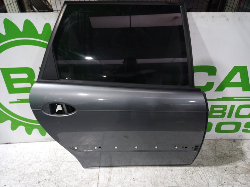 Recambio de puerta trasera derecha para citroën c5 break 2.0 hdi referencia OEM IAM 9008J2  