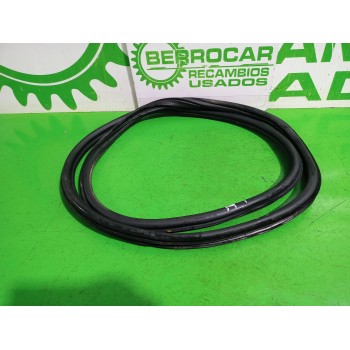 Recambio de goma contorno para volkswagen t-roc (d11) basis referencia OEM IAM 2GA867913B  
