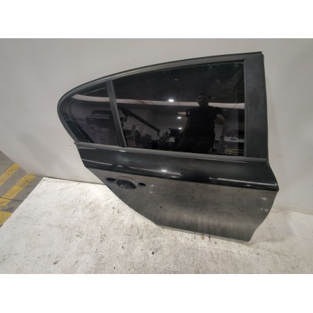 Recambio de puerta trasera derecha para bmw 1 (e87) 120 d referencia OEM IAM 41525A2A384  