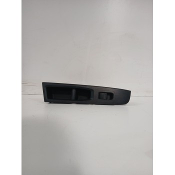 Recambio de mando elevalunas delantero derecho para toyota yaris active referencia OEM IAM 742310D690  