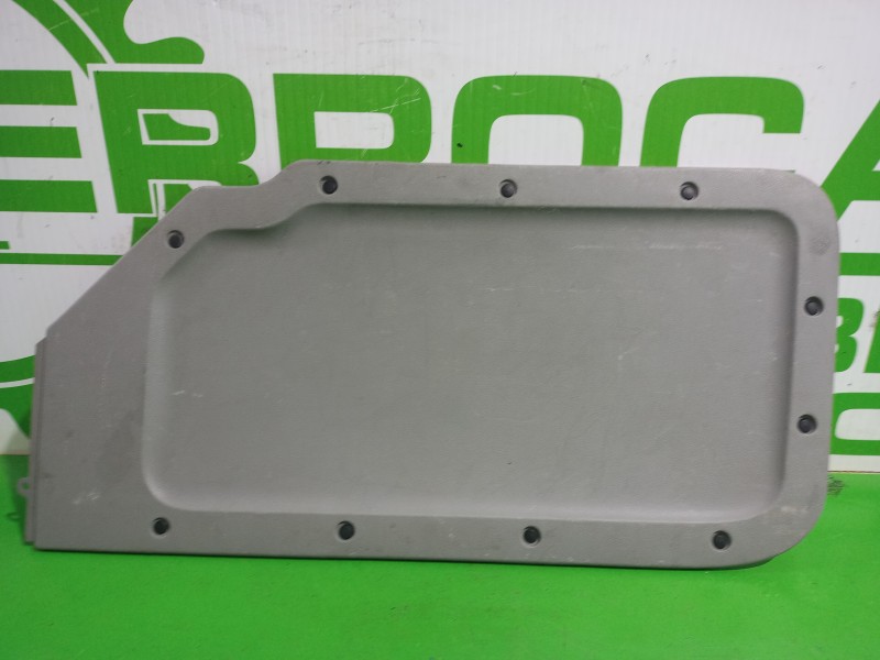 Recambio de moldura para renault kangoo (f/kc0) expression referencia OEM IAM 7700304777  