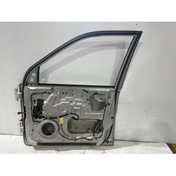 Recambio de puerta delantera derecha para kia carnival ii 2.9 crdi lx referencia OEM IAM K54A58020B  