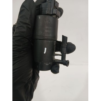 Recambio de bomba limpia para toyota yaris active referencia OEM IAM 85330OF021  