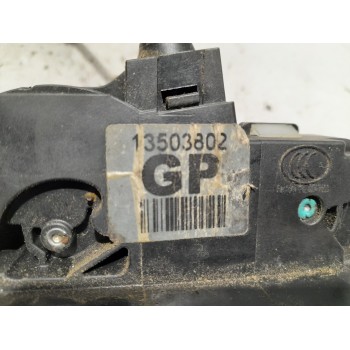 Recambio de cerradura puerta delantera derecha para opel insignia berlina 2.0 16v cdti referencia OEM IAM 13503802  