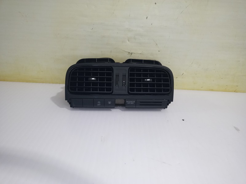 Recambio de rejilla aireadora para volkswagen polo (6c1) a-polo referencia OEM IAM 6C0819728BWMV  