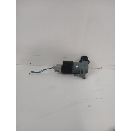 Recambio de bomba limpia para toyota yaris active referencia OEM IAM 85330OD121  