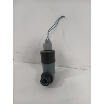 Recambio de bomba limpia para toyota yaris active referencia OEM IAM 85330OD121  