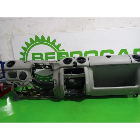 Recambio de salpicadero para renault kangoo (f/kc0) expression referencia OEM IAM 7700307633 / 8200226713  