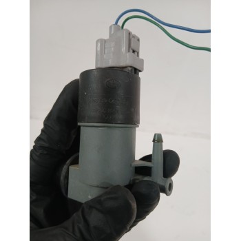 Recambio de bomba limpia para toyota yaris active referencia OEM IAM 85330OD121  