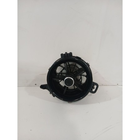 Recambio de rejilla aireadora para toyota yaris active referencia OEM IAM 5556862280  