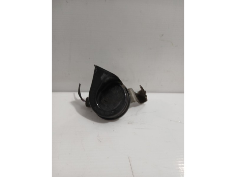 Recambio de claxon para bmw 1 (e87) 120 d referencia OEM IAM 61337183392  