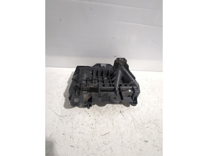Recambio de soporte bateria para seat ibiza iii (6l1) 1.4 tdi referencia OEM IAM 6Q0915331  