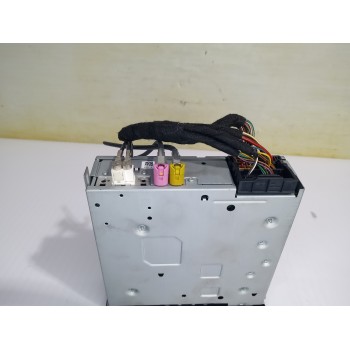 Recambio de sistema audio / radio cd para volkswagen polo (6c1) a-polo referencia OEM IAM 3Q0035819A  