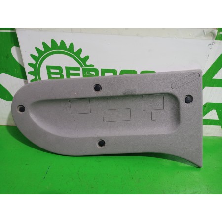 Recambio de moldura para renault kangoo (f/kc0) expression referencia OEM IAM 7700304773  