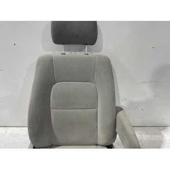 Recambio de asiento delantero derecho para kia carnival ii 2.9 crdi lx referencia OEM IAM 1K54Y57210CQ1  