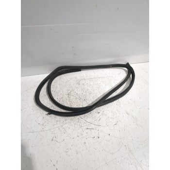 GOMAS CONTORNO PUERTA 82831HV00A 