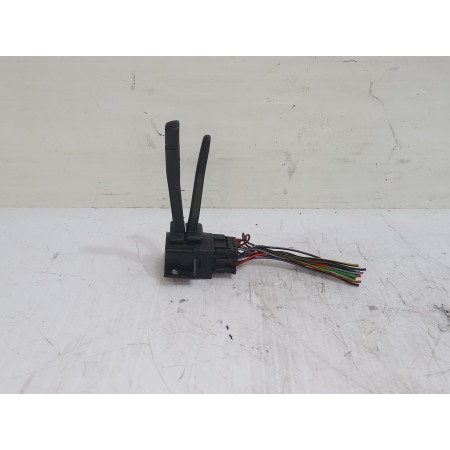 Recambio de mando limpia para ford sierra berlina brillant referencia OEM IAM 90BG11K665  