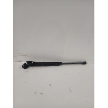 Recambio de amortiguadores maletero / porton para toyota yaris active referencia OEM IAM 689600D170  