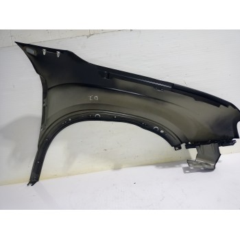 Recambio de aleta delantera izquierda para jeep avenger altitude referencia OEM IAM 52170585  