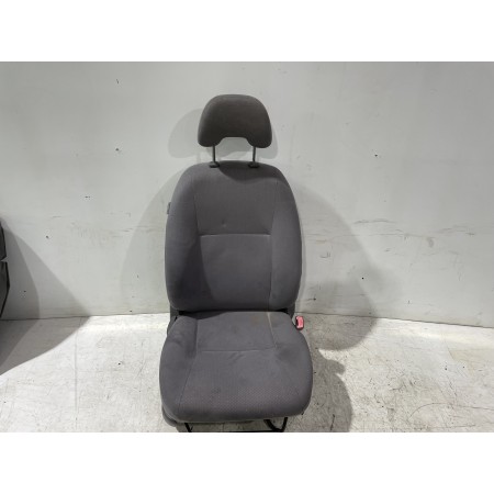Recambio de asiento delantero derecho para toyota prius (nhw20) basis referencia OEM IAM 7110047300B0  